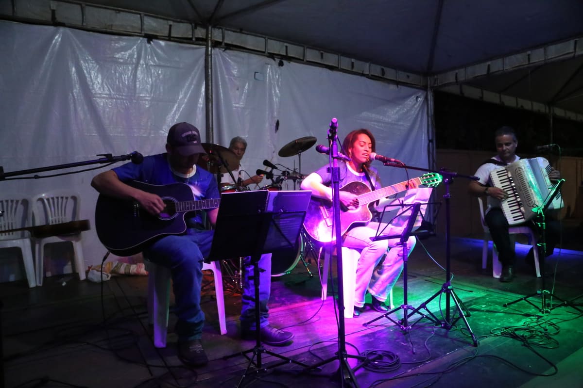 Feira da AgriCultura Douradoquara - MG